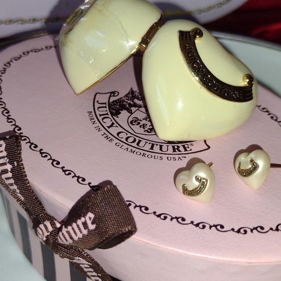 Juicy Couture Opalescent Sweet Box Heart 💝 Earrings Never Removed From 🎁 NWT - Picture 3 of 10